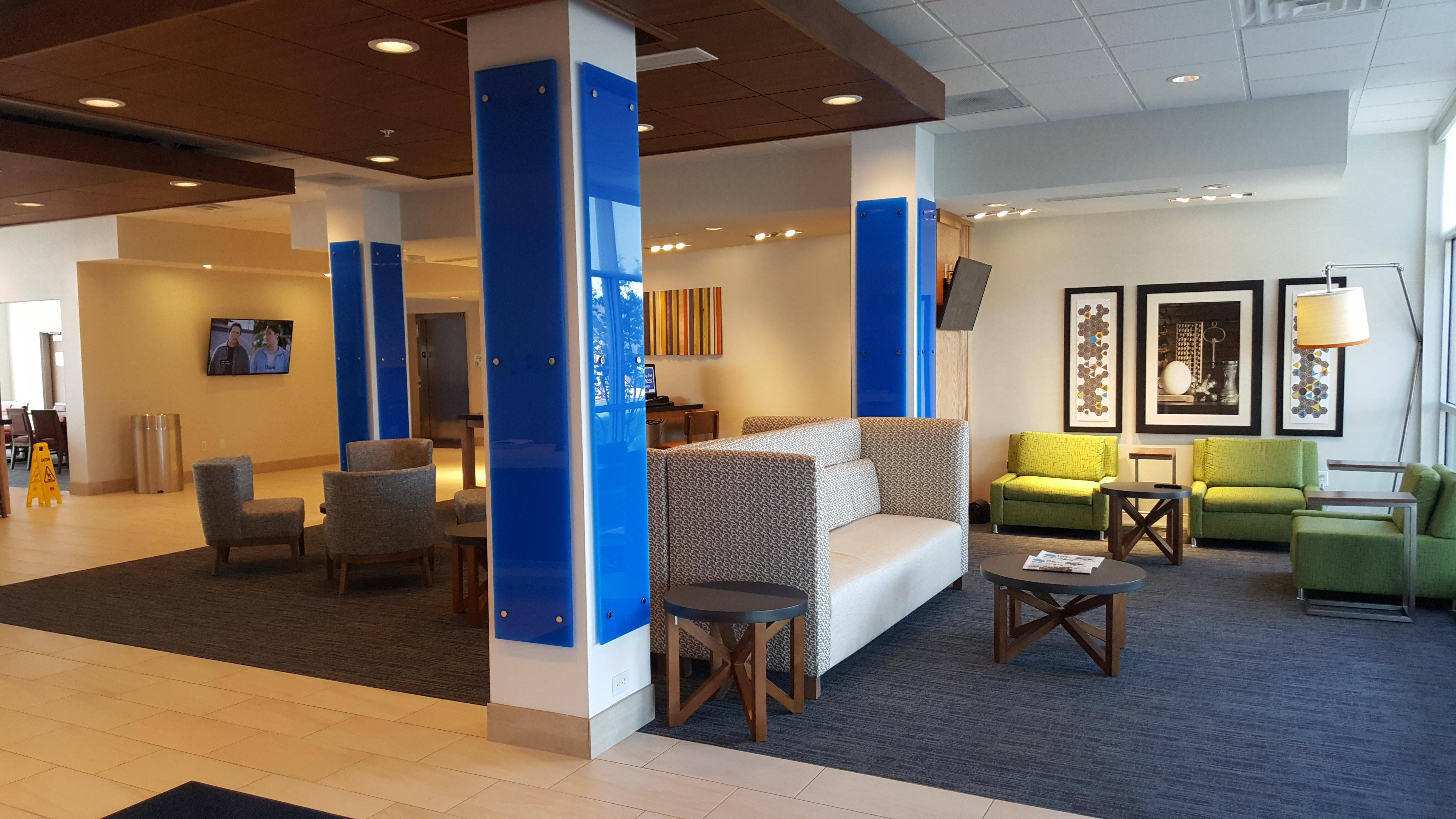 Holiday Inn Express & Suites Toledo West By Ihg Εξωτερικό φωτογραφία