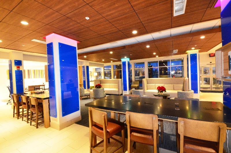 Holiday Inn Express & Suites Toledo West By Ihg Εξωτερικό φωτογραφία